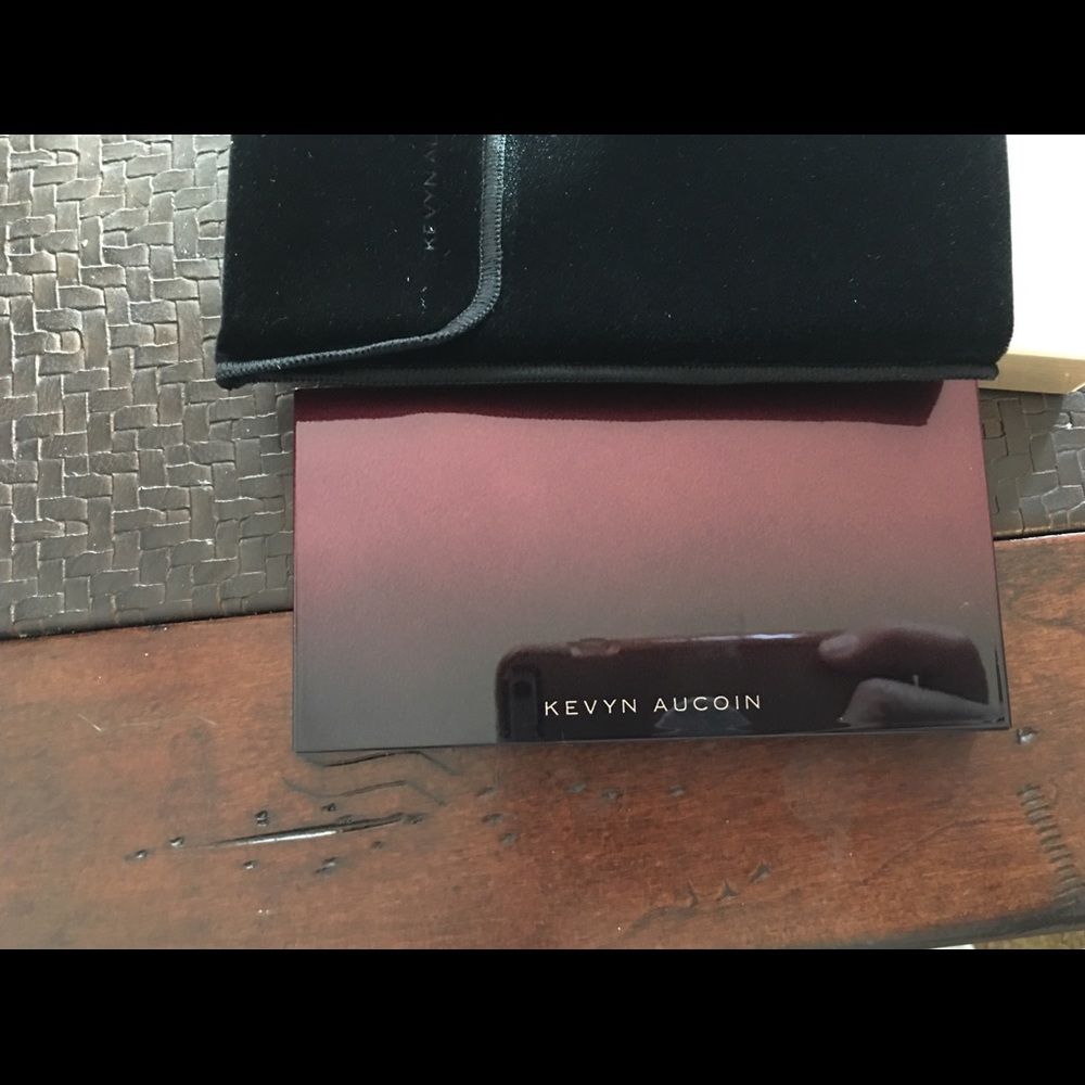Kevyn Aucoin The Neo-Setting Powder